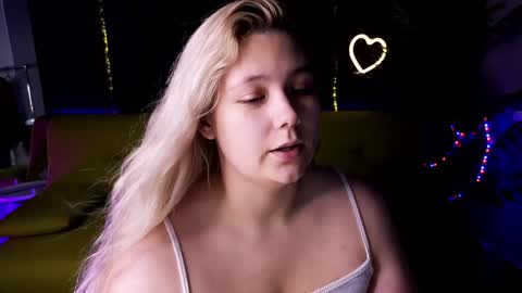 Jenia online show from December 4, 4:59 am