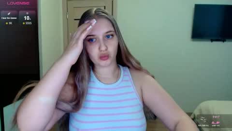 Alice online show from April 4, 9:27 am