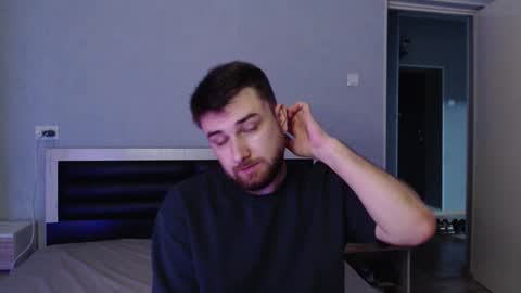 do_you_feel_pain online show from November 2, 3:01 pm