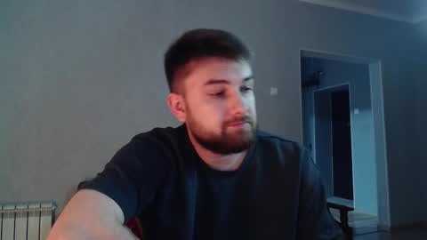 do_you_feel_pain online show from November 5, 8:11 pm