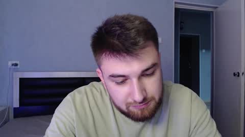 do_you_feel_pain online show from October 28, 3:02 pm