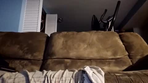 dogbone999081 online show from December 17, 10:11 am