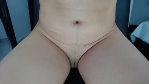 doll_dollys_ online show from February 19, 2:33 am