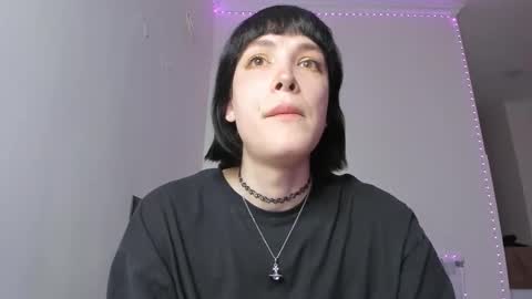 Kira online show from March 4, 5:34 pm