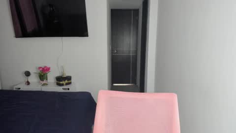 doll_oriana online show from March 4, 6:39 pm