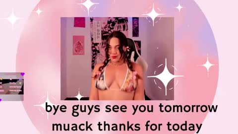 Snapshot of doll_venus chatting on December 4, 3:09 am Roxana  independent model can you help me reach 100 hands up uwu online show from December 4, 3:09 am
