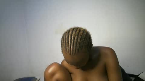 dollberry online show from March 11, 4:18 pm