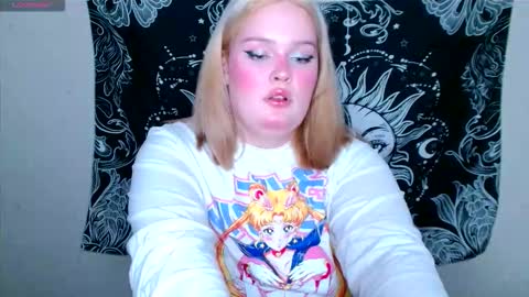 Miss Rose online show from January 8, 5:35 am