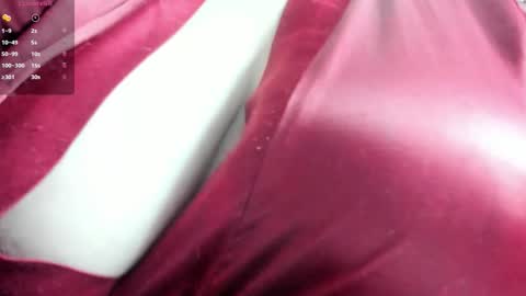 Snapshot of dolly_zoe chatting on October 10, 5:02 am Call me Zoe online show from October 10, 5:02 am