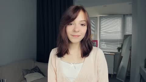 i am Alice online show from July 29, 10:48 am