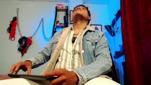 Diego Castell online show from April 2, 12:12 pm