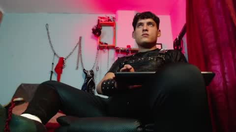 Diego Castell online show from December 2, 9:13 pm