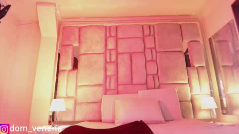 dom_veneno online show from February 3, 8:02 pm