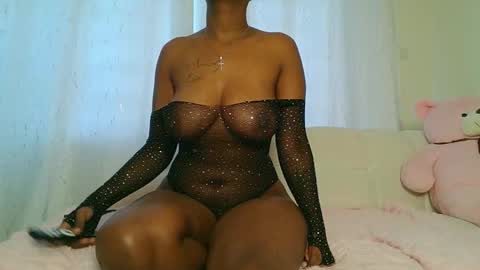 Amarie noels online show from March 11, 11:57 am