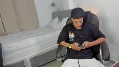 MASTER online show from November 25, 3:05 am