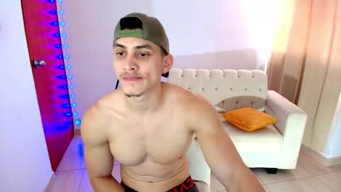 dominic online show from March 6, 7:02 pm