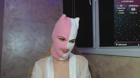 domiiniicana online show from September 17, 11:52 pm