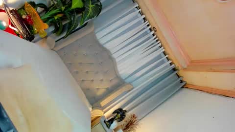 CALL ME BABY BELLA online show from October 7, 2:18 am