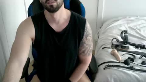 DominatedTitan online show from May 15, 7:28 am