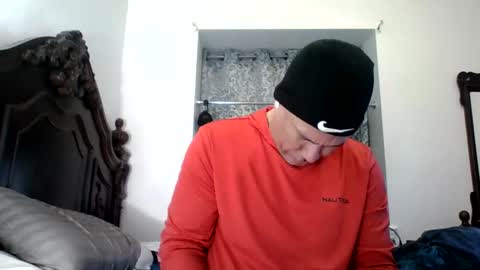 luis online show from June 9, 3:39 am