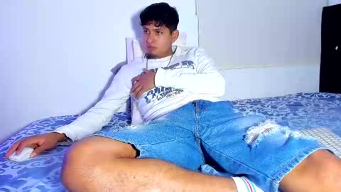  Dominic  online show from December 1, 1:36 am