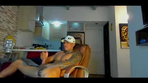 Only fans Ronnie col---InstaRonniecolleman  online show from October 2, 4:00 am