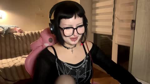 Cati online show from March 26, 2:22 pm