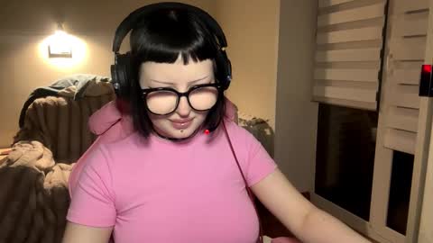 Cati online show from March 15, 2:09 pm