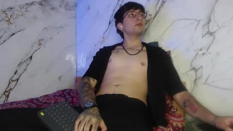 dominus_kane online show from February 24, 6:33 pm