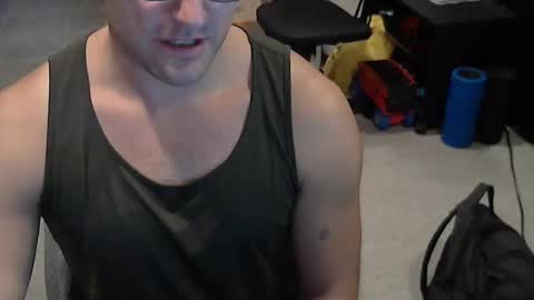 Snapshot of domjfriesen1541 chatting on October 28, 2:29 pm domjfriesen1541 online show from October 28, 2:29 pm