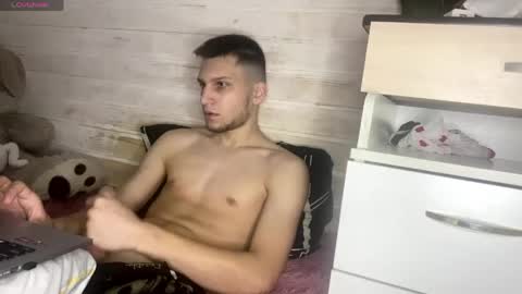 Stephanie and online show from March 20, 11:32 pm