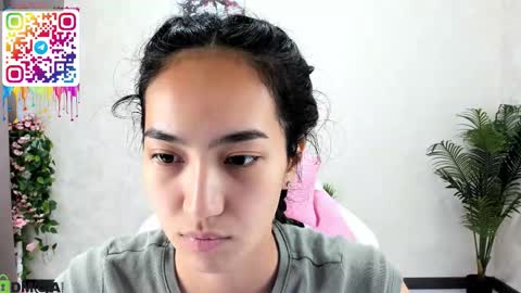Snapshot of donnaa_drew chatting on September 27, 3:48 am Aura online show from September 27, 3:48 am
