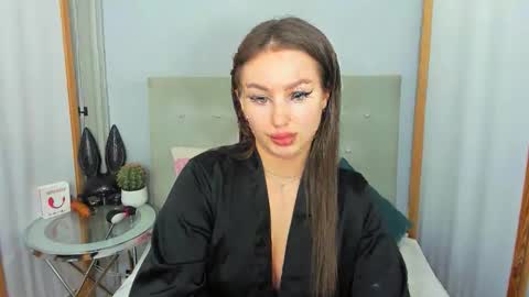 DonnaSensual online show from February 8, 11:19 pm