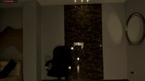  Donna Stonne  online show from February 1, 7:13 pm