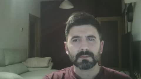 donnie_darkos83 online show from May 18, 9:32 pm