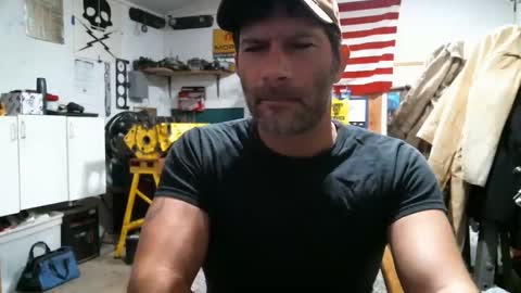 Snapshot of donniestone chatting on October 23, 3:24 pm donniestone online show from October 23, 3:24 pm