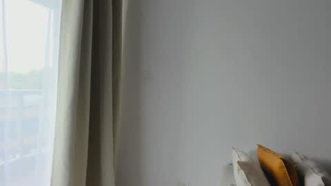 Donatella online show from January 7, 12:20 pm