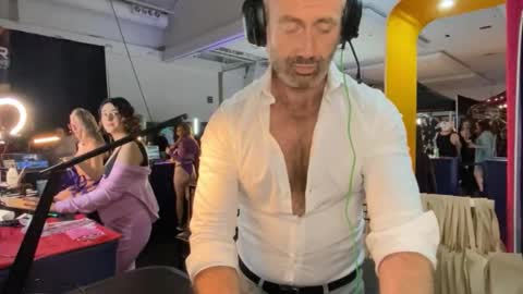 Donny online show from February 7, 2:47 am