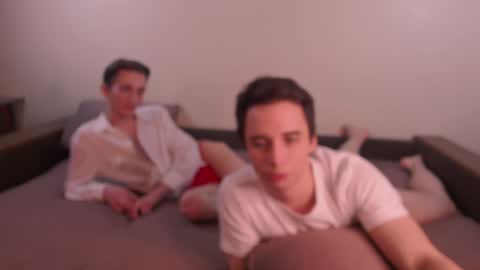 Snapshot of dontknowloool chatting on December 5, 4:39 pm EliotKenny online show from December 5, 4:39 pm