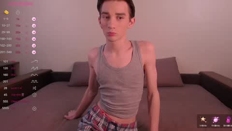Snapshot of dontknowloool chatting on December 1, 6:54 pm EliotKenny online show from December 1, 6:54 pm