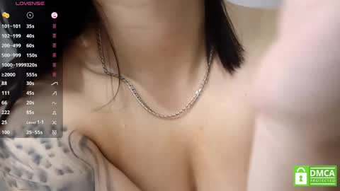 Jacqueline online show from May 11, 4:04 pm
