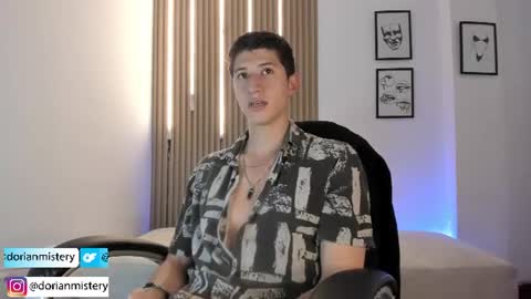 dorian_mystery online show from June 9, 11:15 pm