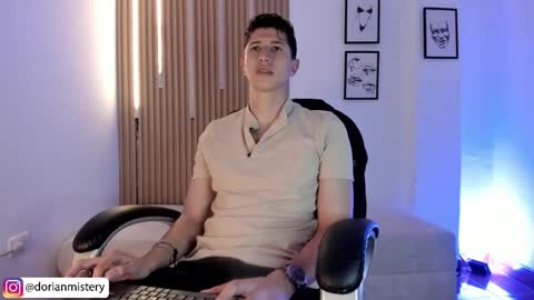dorian_mystery online show from May 23, 9:55 pm