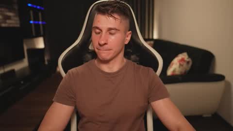 Dorian Reyes online show from November 11, 11:29 pm