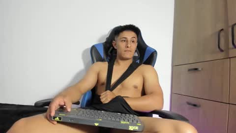 dorman_boy online show from February 5, 7:01 am