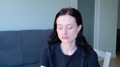 dormineaa online show from July 25, 6:33 am