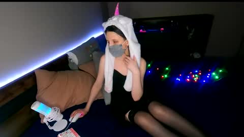 Double Tea online show from February 26, 7:21 pm