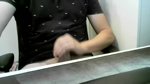 doudoudou online show from August 9, 7:29 pm