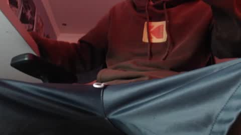 douglas_drake online show from March 10, 12:49 pm