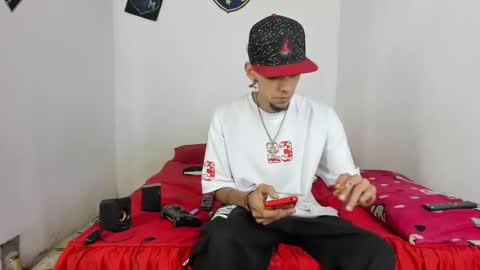 douglas_gallegos online show from February 18, 5:09 am